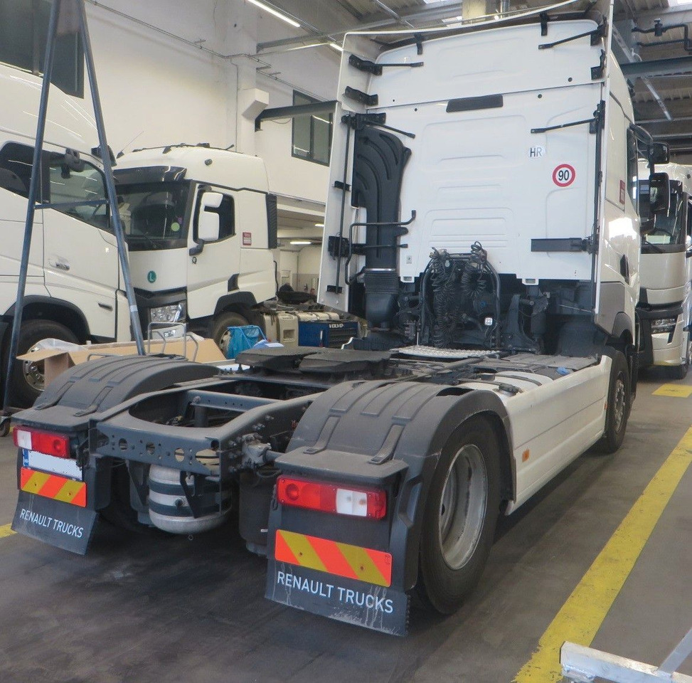 Renault T520 HSC 4x2Tractor - Sadulveok: pilt 3 Renault T520 HSC 4x2Tractor - Sadulveok: pilt 3