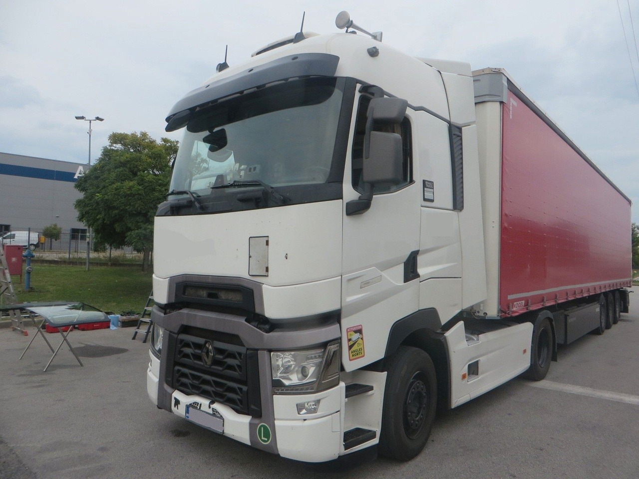 Renault T520 HSC 4x2Tractor - Sadulveok: pilt 1 Renault T520 HSC 4x2Tractor - Sadulveok: pilt 1