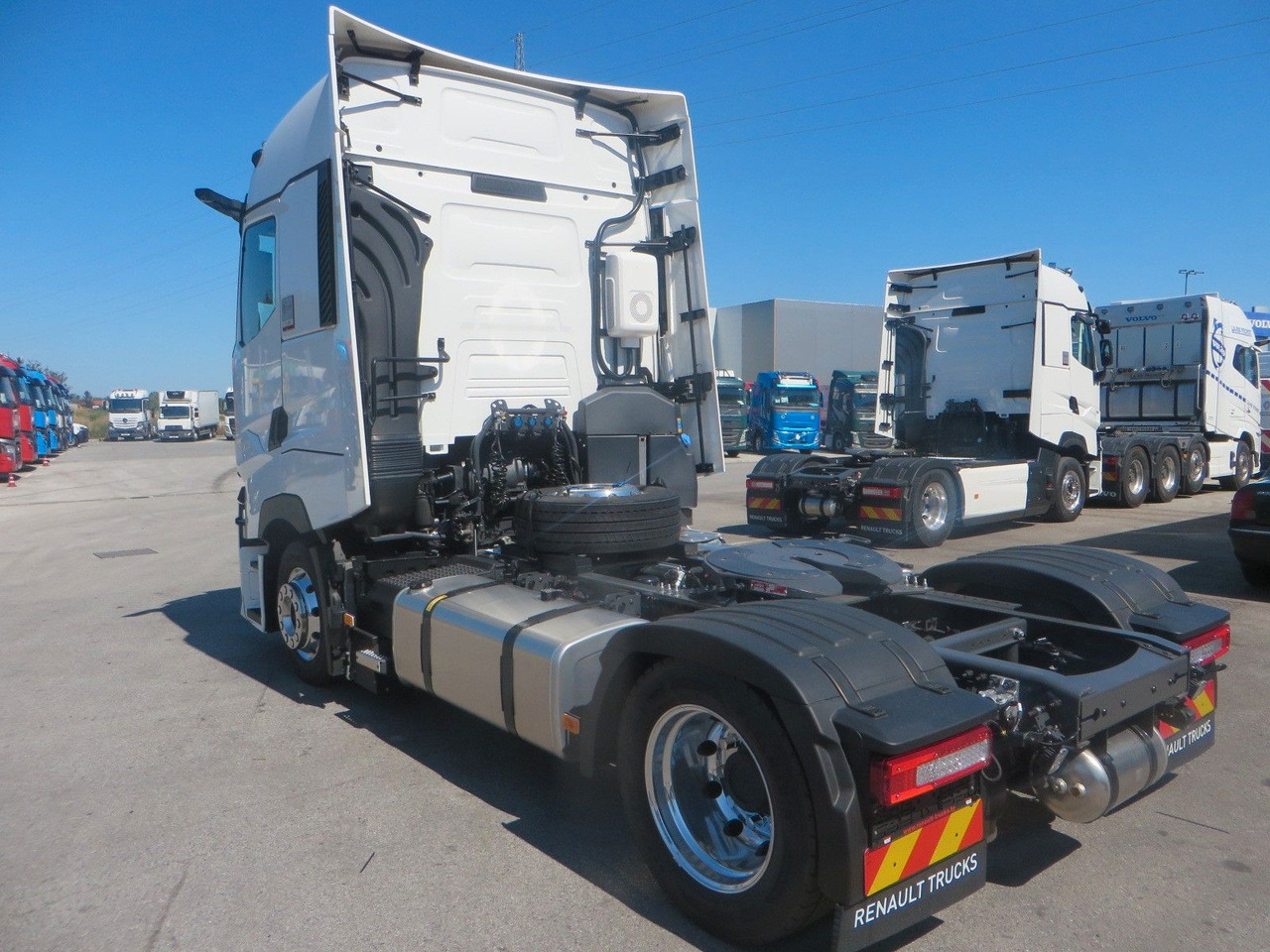 Renault T520 HSC 4x2Tractor mega NEW!! TOP EQUIPMENT - Sadulveok: pilt 4 Renault T520 HSC 4x2Tractor mega NEW!! TOP EQUIPMENT - Sadulveok: pilt 4
