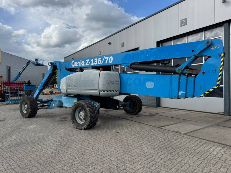 Genie Z 135/70 - Liigendpoom: pilt 2 Genie Z 135/70 - Liigendpoom: pilt 2