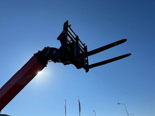 Manitou MT 1440 - Teleskooplaadur: pilt 5 Manitou MT 1440 - Teleskooplaadur: pilt 5