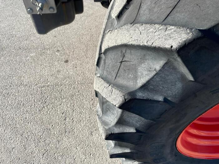 Claas Arion 650 - Traktor: pilt 5 Claas Arion 650 - Traktor: pilt 5