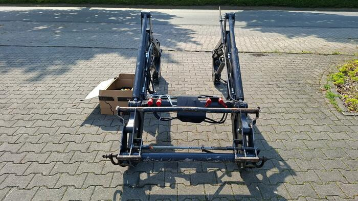 Stoll ClassicLine CL755 + Solid 35-18 2 Schwingen für 1 Preis - Esilaadur traktorile: pilt 1 Stoll ClassicLine CL755 + Solid 35-18 2 Schwingen für 1 Preis - Esilaadur traktorile: pilt 1