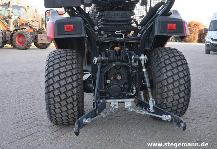 Yanmar SA221 - Traktor: pilt 5 Yanmar SA221 - Traktor: pilt 5