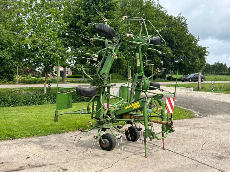 Krone KW 6.40 schudder schuilstelling hooibouw 6 elements - Kaarutaja/ Reha: pilt 1 Krone KW 6.40 schudder schuilstelling hooibouw 6 elements - Kaarutaja/ Reha: pilt 1