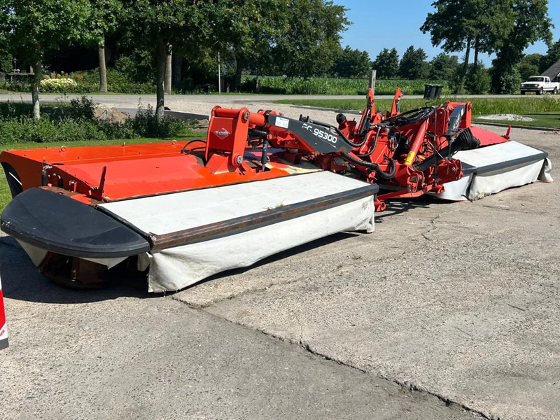 Kuhn FC 9530 D Lift control Kneuzer triple maaier - Niiduk: pilt 1 Kuhn FC 9530 D Lift control Kneuzer triple maaier - Niiduk: pilt 1
