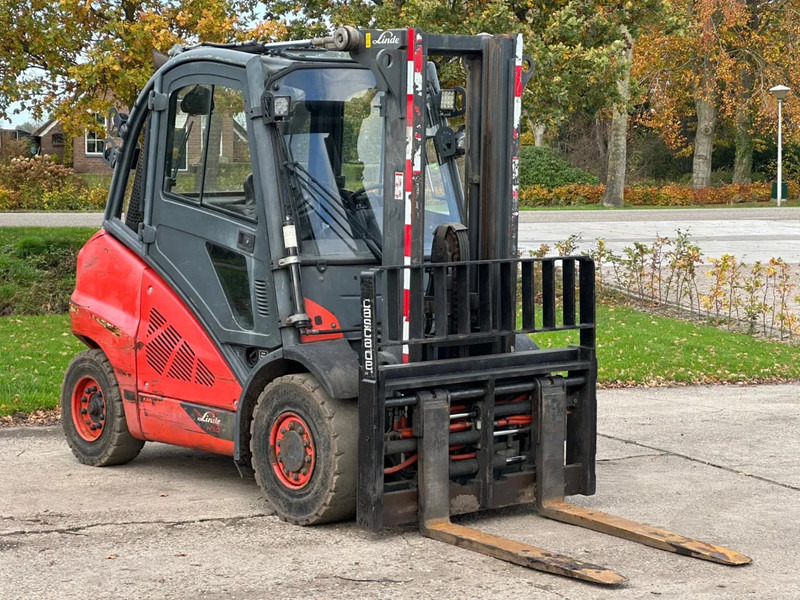 Linde H 50 D H 50 D diesel side shift vorken versteller - Kahveltõstuk: pilt 1 Linde H 50 D H 50 D diesel side shift vorken versteller - Kahveltõstuk: pilt 1