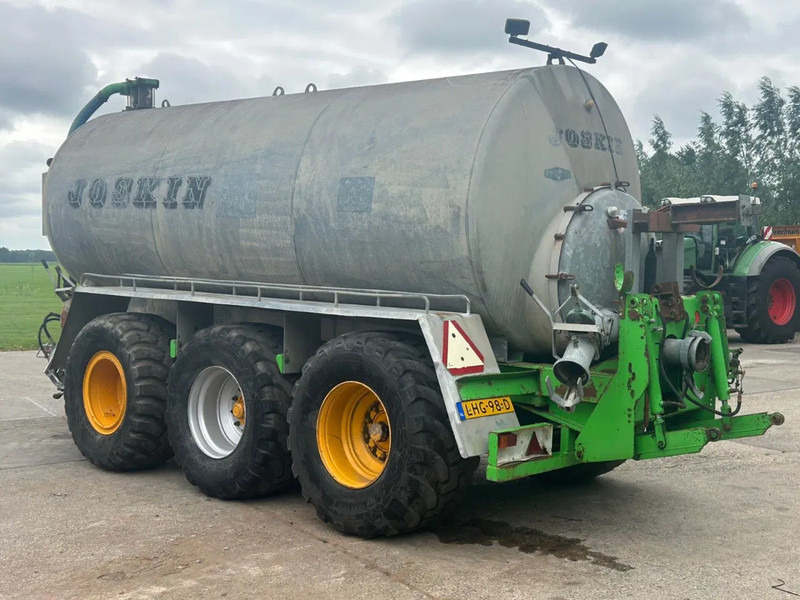 Joskin 3 Asser Joskin EuroLiner 2000 TRS giertank - Põllutööseade: pilt 5 Joskin 3 Asser Joskin EuroLiner 2000 TRS giertank - Põllutööseade: pilt 5