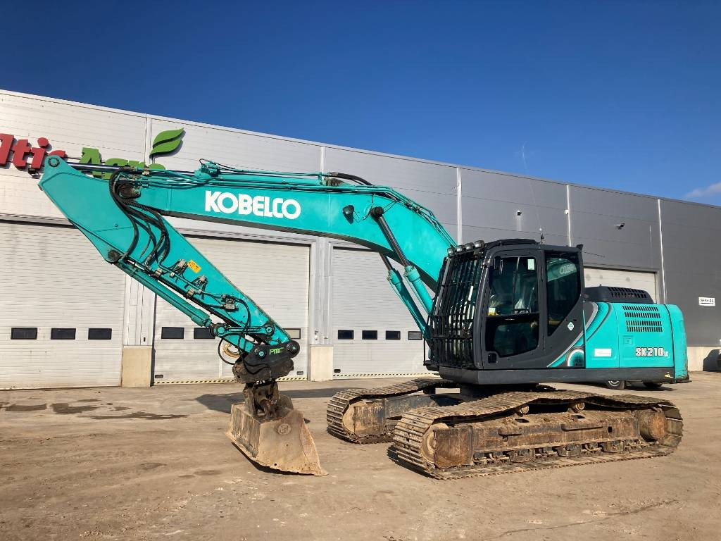 Kobelco SK 210 LC-10 - Lintekskavaator: pilt 1 Kobelco SK 210 LC-10 - Lintekskavaator: pilt 1