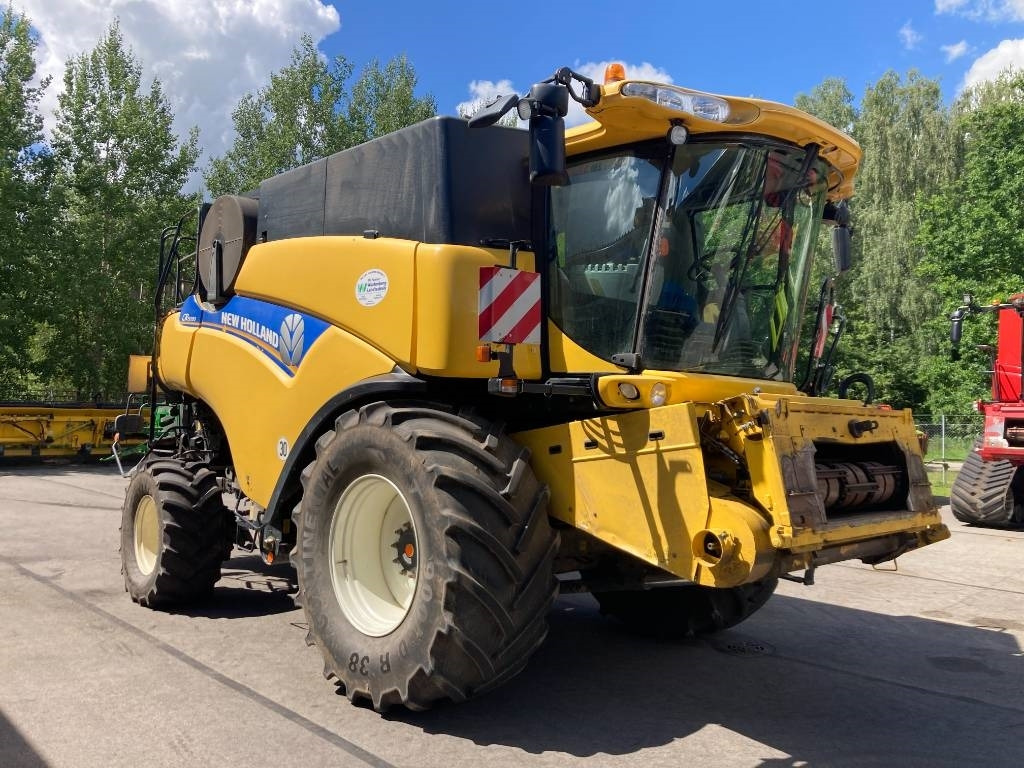 New Holland CR 9090 - Kombain: pilt 1 New Holland CR 9090 - Kombain: pilt 1