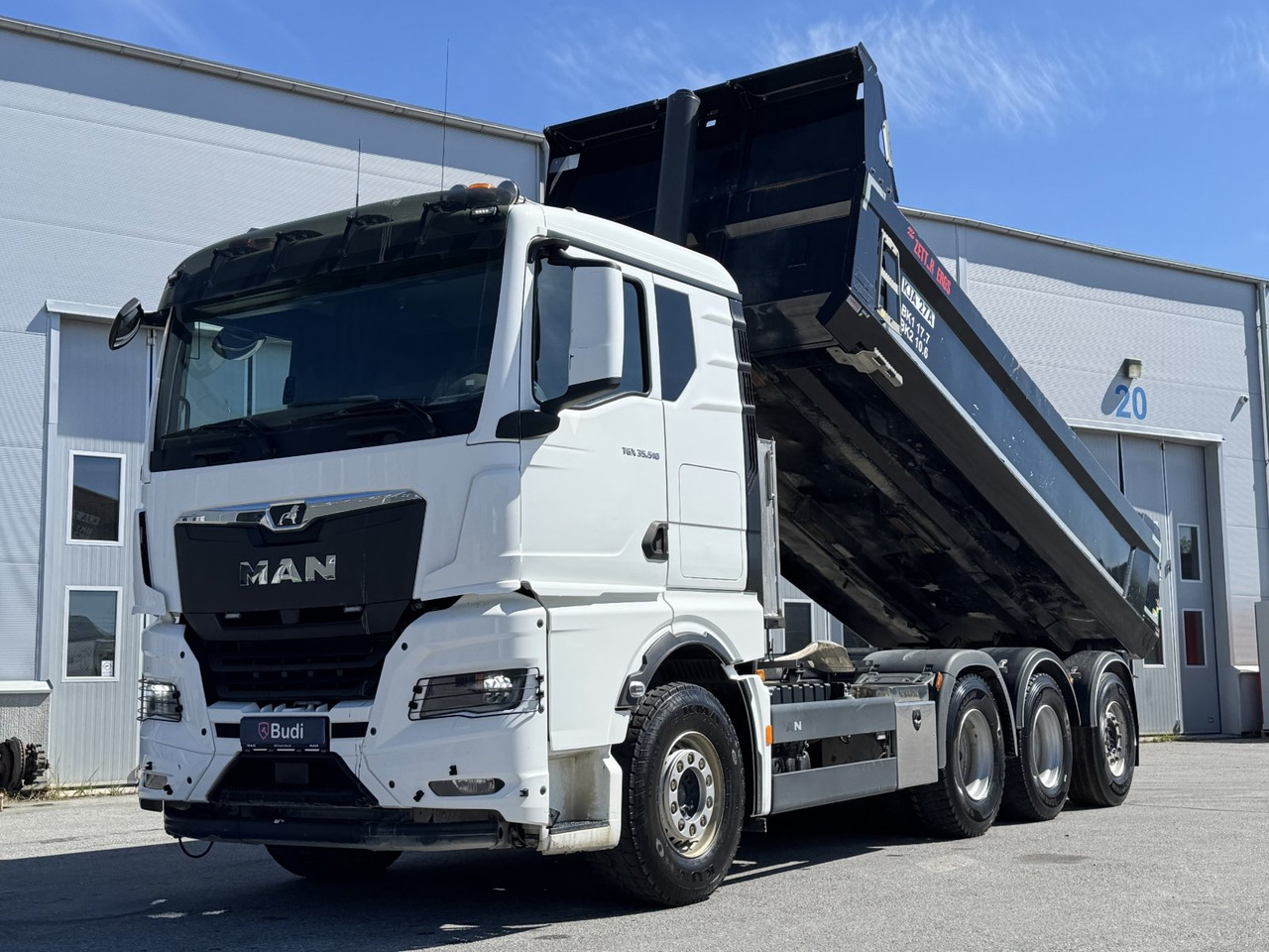 Dumperbil MAN TGX 35.510 8X4-4 BL CH -2022 | Parabel luft - Kallurauto: pilt 1 Dumperbil MAN TGX 35.510 8X4-4 BL CH -2022 | Parabel luft - Kallurauto: pilt 1
