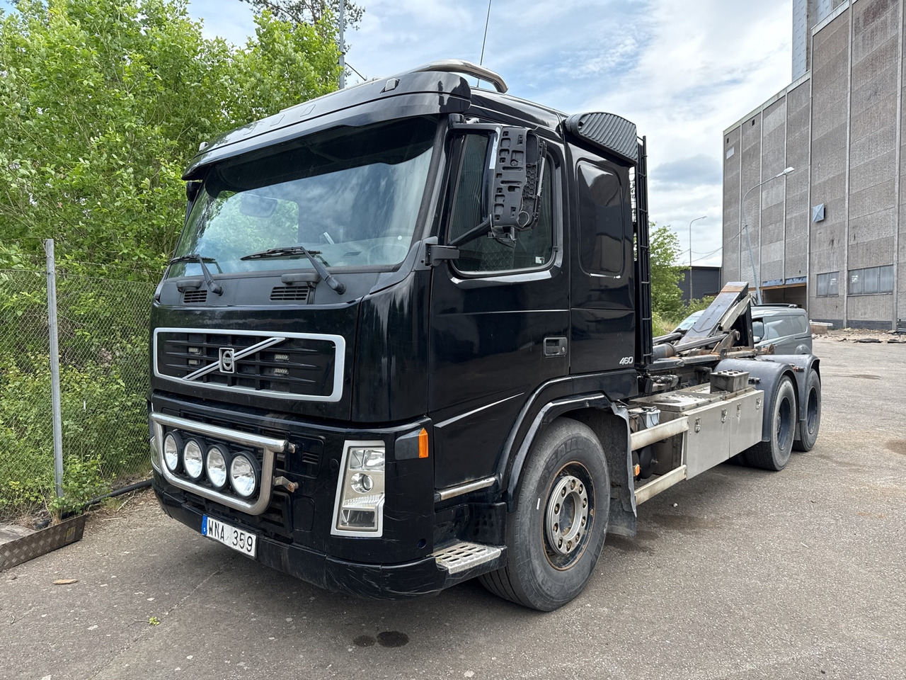 Lastväxlare Volvo FM12 6X2 -2005 - Konkstõstukiga veoauto: pilt 1 Lastväxlare Volvo FM12 6X2 -2005 - Konkstõstukiga veoauto: pilt 1