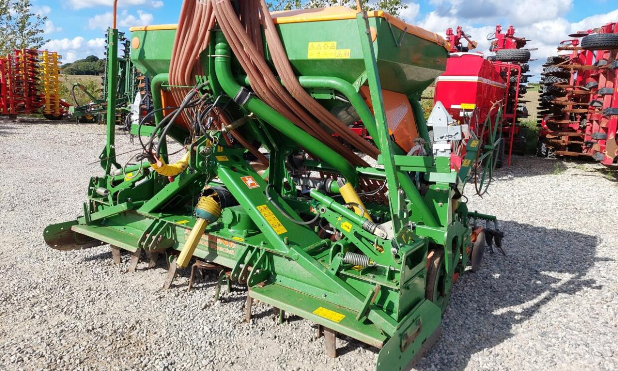 Amazone AD-P 303 / KG 3000 SUPER - Kombain-külvimasin: pilt 3 Amazone AD-P 303 / KG 3000 SUPER - Kombain-külvimasin: pilt 3