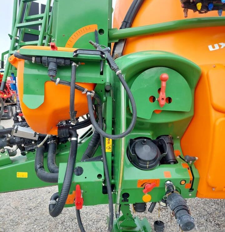 Amazone UX 5200 - 28m med Ama-Select - Järelveetav pritsija: pilt 4 Amazone UX 5200 - 28m med Ama-Select - Järelveetav pritsija: pilt 4