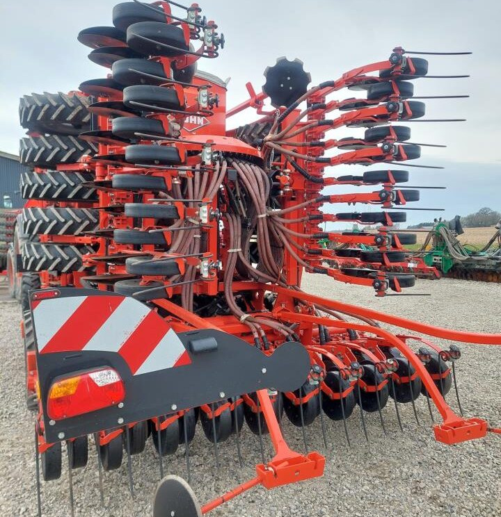 Kuhn Espro 6000 RC "Mix" Vistaflow - Külvimasin: pilt 3 Kuhn Espro 6000 RC "Mix" Vistaflow - Külvimasin: pilt 3