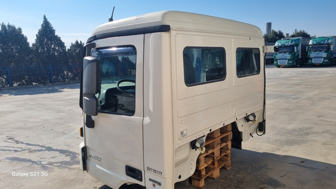 MERCEDES ACTROS MP3 - Kabiin: pilt 5 MERCEDES ACTROS MP3 - Kabiin: pilt 5