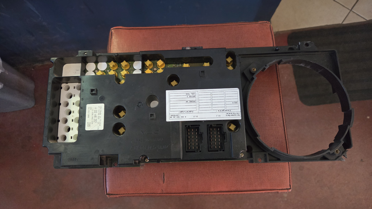 MERCEDES-BENZ ATEGO - Armatuurlaud: pilt 4 MERCEDES-BENZ ATEGO - Armatuurlaud: pilt 4