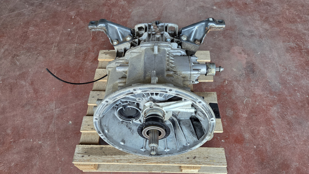 MERCEDES-BENZ GEARBOX G 85-6 - Käigukast: pilt 4 MERCEDES-BENZ GEARBOX G 85-6 - Käigukast: pilt 4