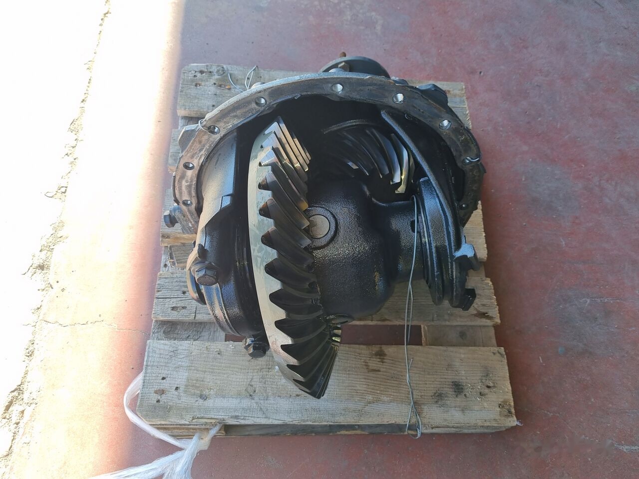 Mercedes-Benz ACTROS MP2 HL6/1DCSL-13 Mercedes-Benz ACTROS MP2 - Diferentsiaalvarustus - Veoauto: pilt 3 Mercedes-Benz ACTROS MP2 HL6/1DCSL-13 Mercedes-Benz ACTROS MP2 - Diferentsiaalvarustus - Veoauto: pilt 3