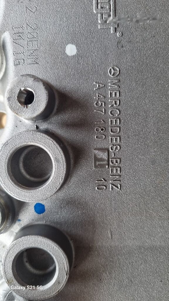Mercedes-Benz OIL COOLER A 4571803110 Mercedes-Benz - Õlijahuti - Veoauto: pilt 3 Mercedes-Benz OIL COOLER A 4571803110 Mercedes-Benz - Õlijahuti - Veoauto: pilt 3