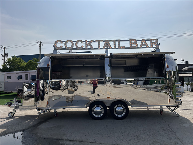 Cocktails Food Trailer Airstream Beer Food Truck - Toitlustus haagis: pilt 1 Cocktails Food Trailer Airstream Beer Food Truck - Toitlustus haagis: pilt 1