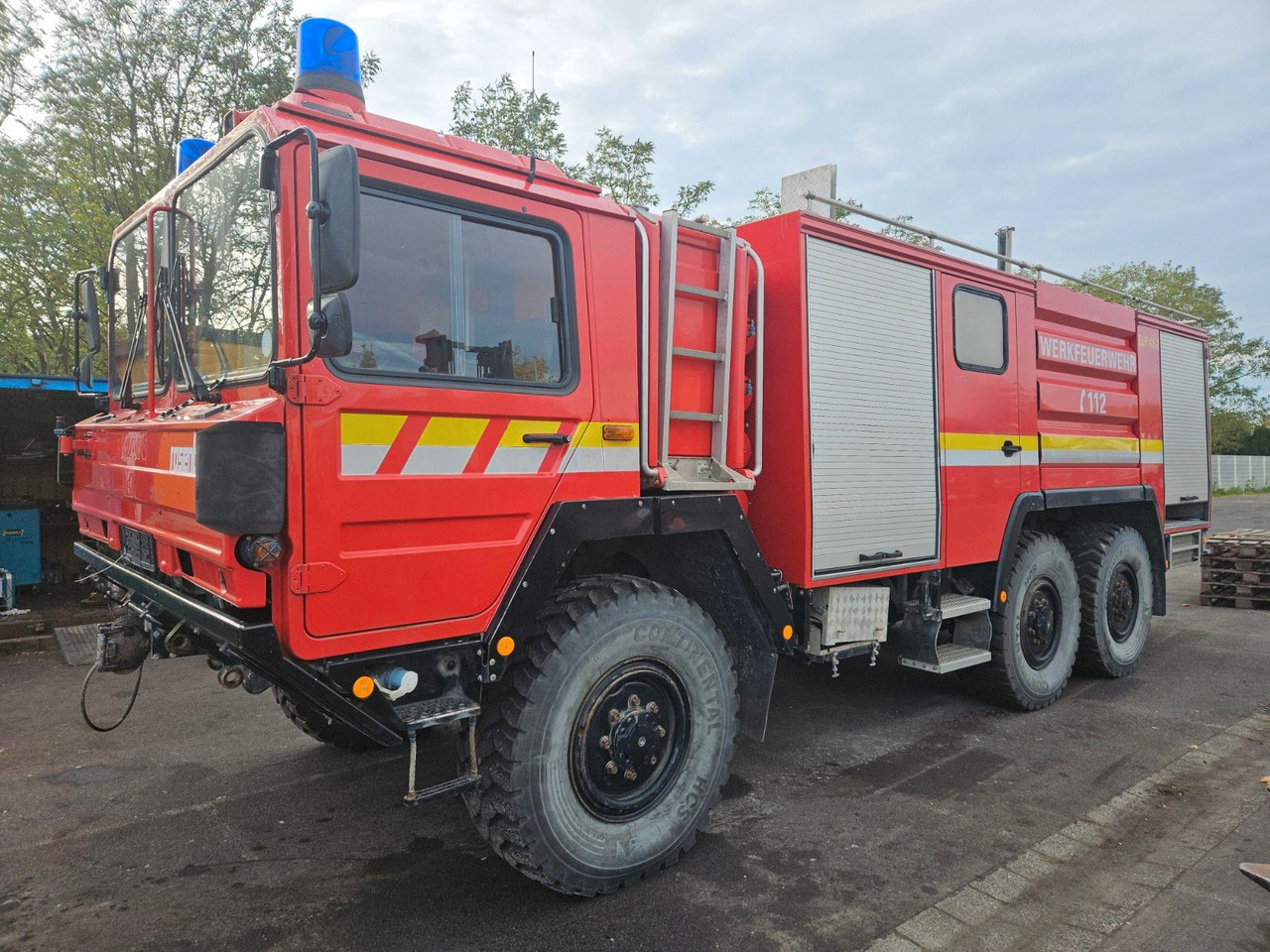 MAN KAT 6x6 Tanklöschfahrzeug - Tsisternauto: pilt 1 MAN KAT 6x6 Tanklöschfahrzeug - Tsisternauto: pilt 1