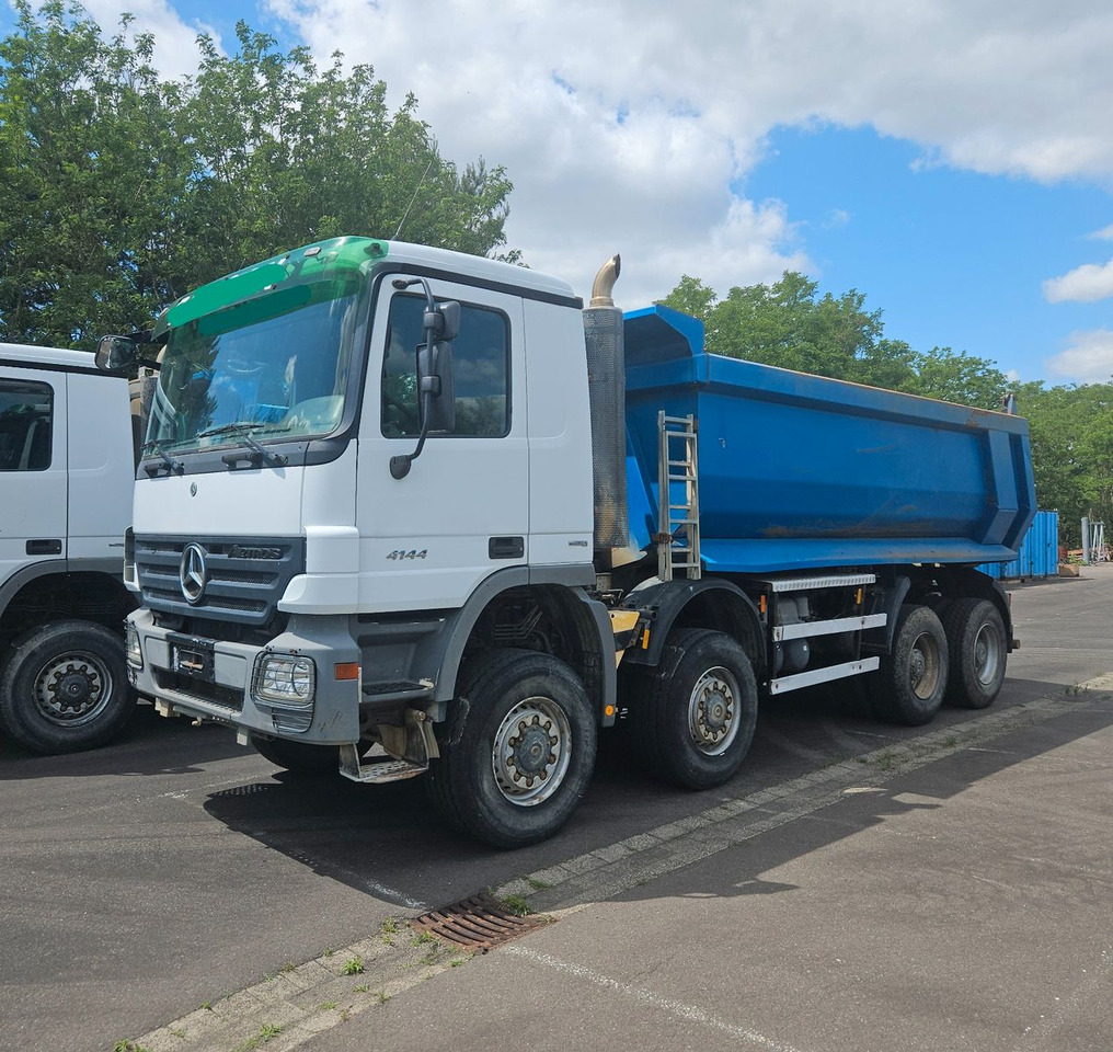 Mercedes-Benz Actros 4144 8x8 Hinterkipper - Kallurauto: pilt 2 Mercedes-Benz Actros 4144 8x8 Hinterkipper - Kallurauto: pilt 2