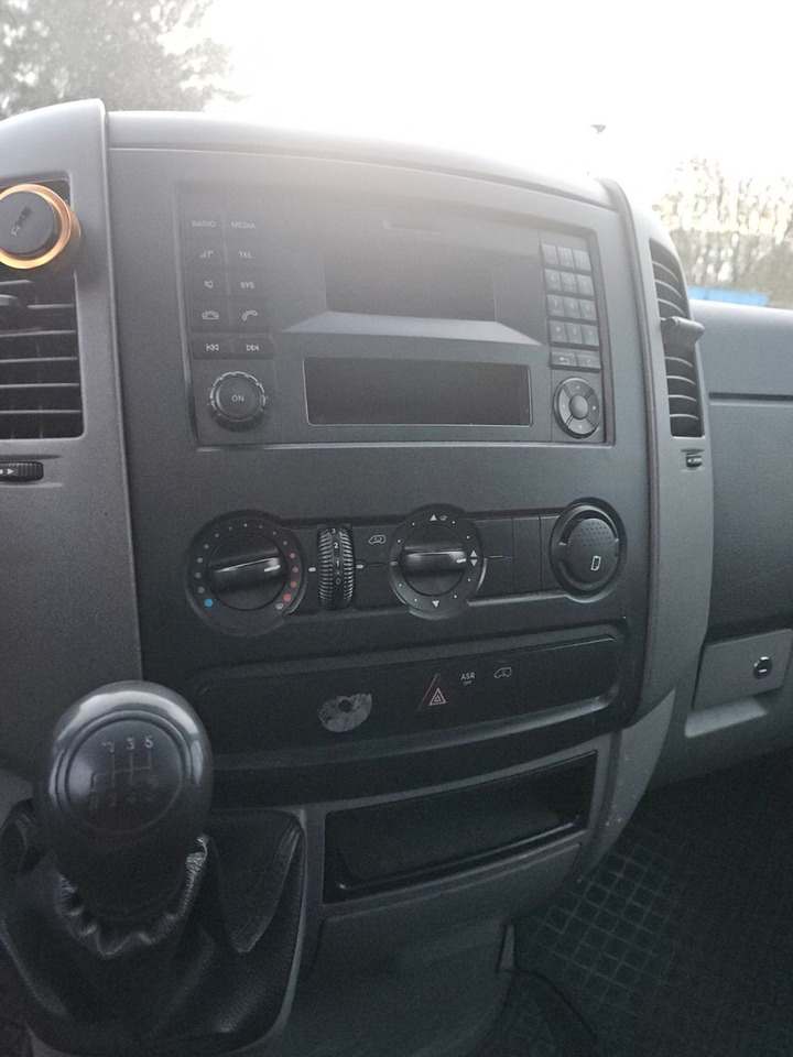 Mercedes-Benz Sprinter II Pritsche 314 CDI - Madelauto: pilt 5 Mercedes-Benz Sprinter II Pritsche 314 CDI - Madelauto: pilt 5