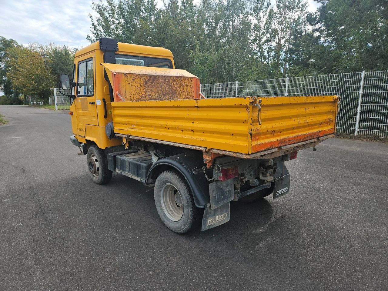 Multicar M26 Dreiseitenkipper 4x4 - Tarbesõiduk kallur: pilt 4 Multicar M26 Dreiseitenkipper 4x4 - Tarbesõiduk kallur: pilt 4