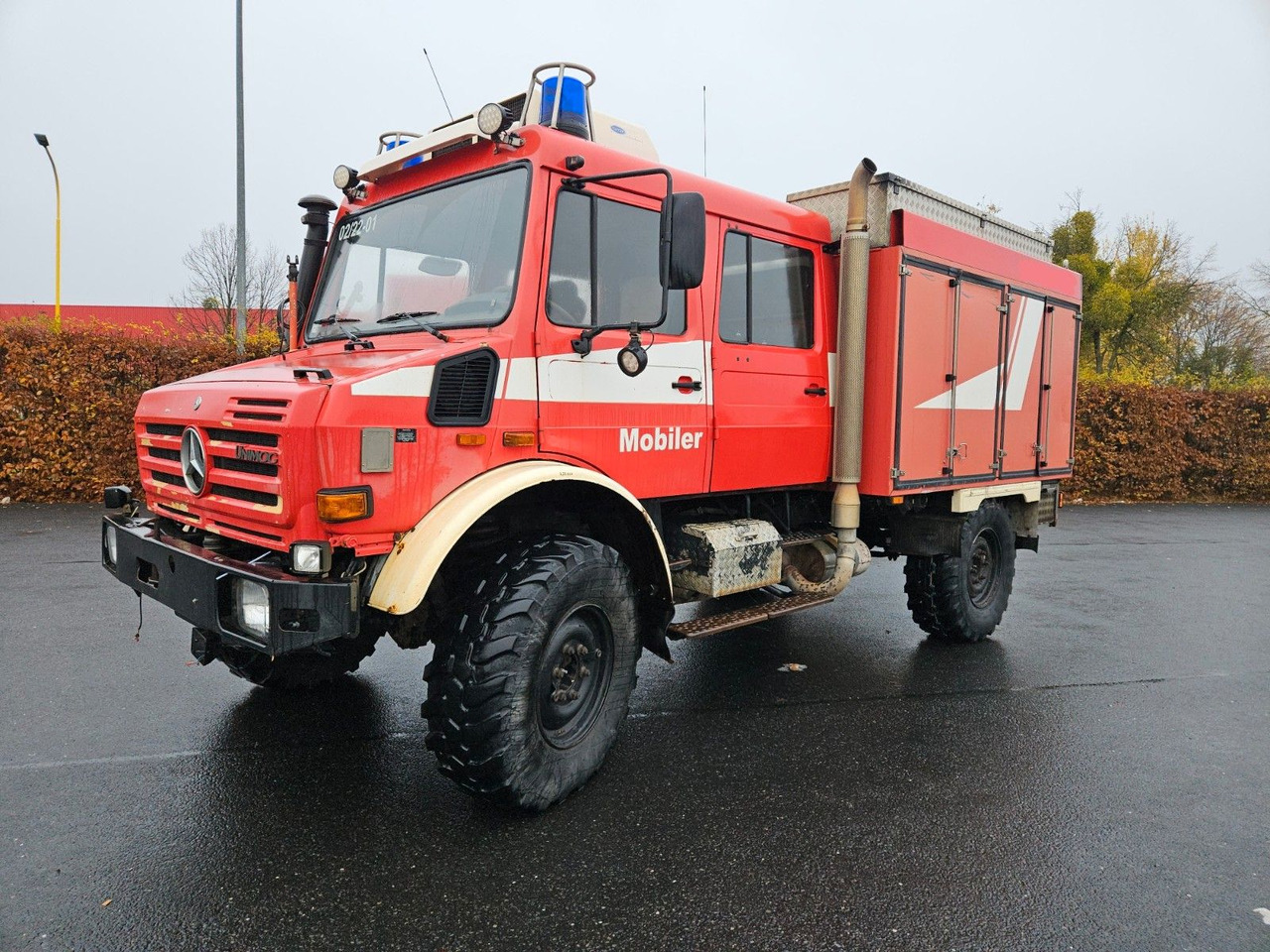Unimog U4000 4x4 DOKA Tanklöschfahrzeug Feuerwehr - Tsisternauto: pilt 1 Unimog U4000 4x4 DOKA Tanklöschfahrzeug Feuerwehr - Tsisternauto: pilt 1