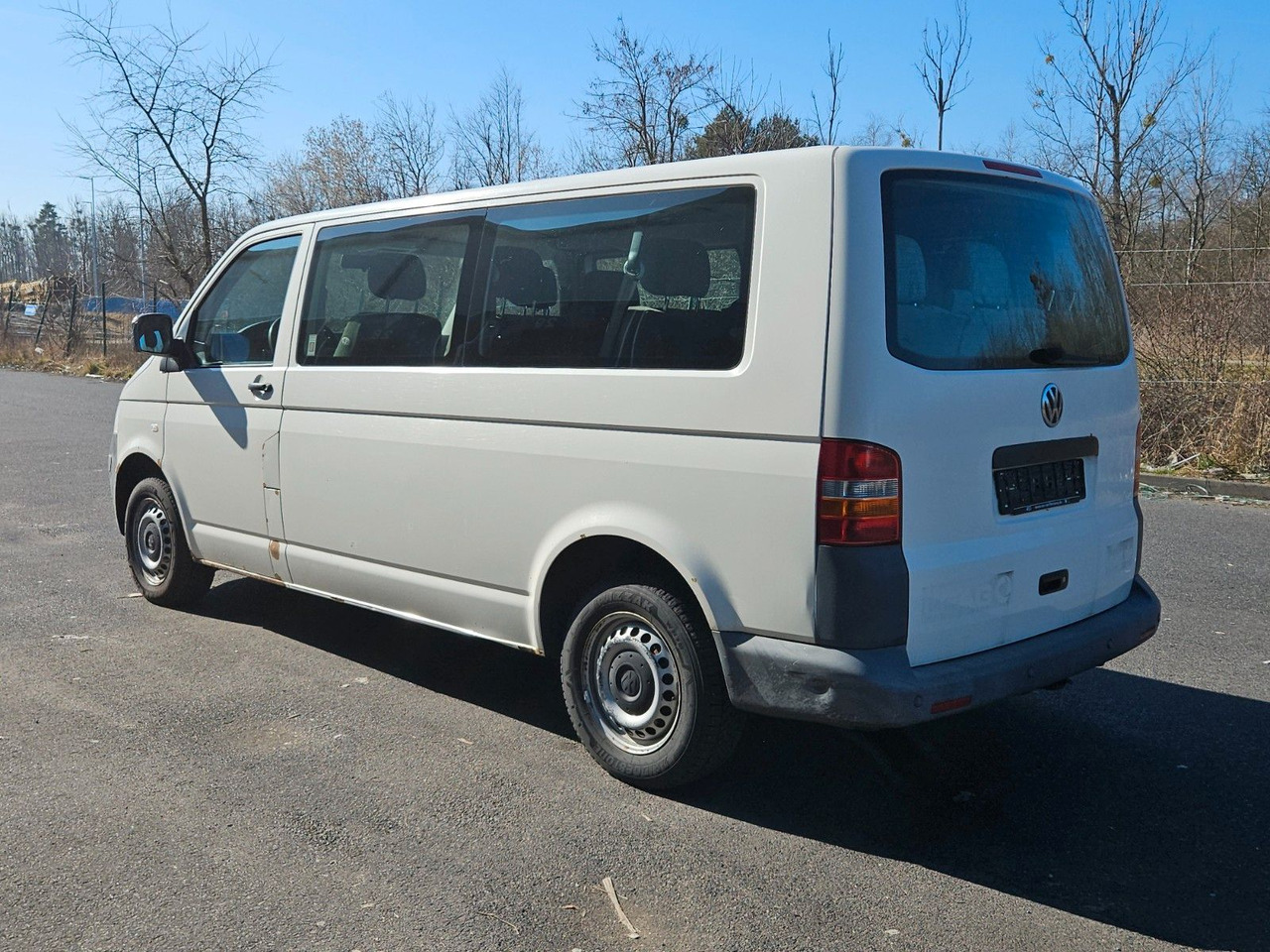 Volkswagen T5 9 Sitzer lang - Mikrobuss: pilt 2 Volkswagen T5 9 Sitzer lang - Mikrobuss: pilt 2