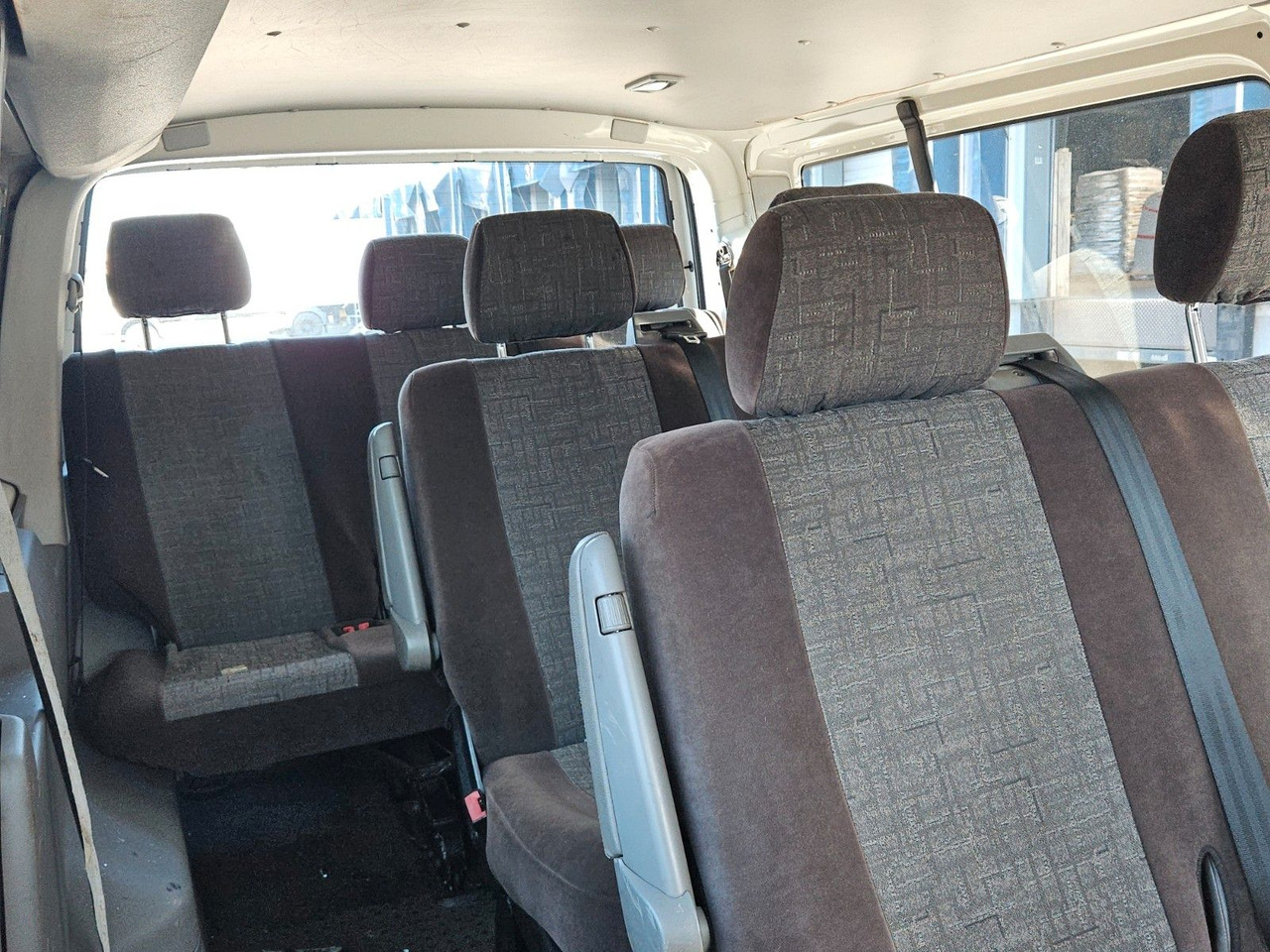 Volkswagen T5 9 Sitzer lang - Mikrobuss: pilt 5 Volkswagen T5 9 Sitzer lang - Mikrobuss: pilt 5