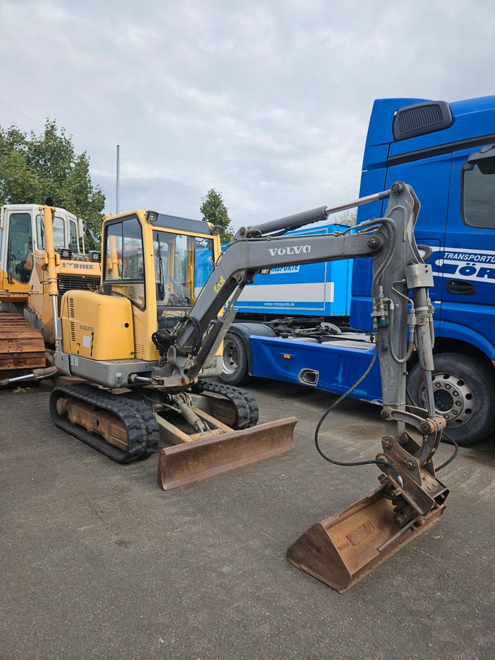 Volvo EC30 Minibagger - Miniekskavaator: pilt 1 Volvo EC30 Minibagger - Miniekskavaator: pilt 1