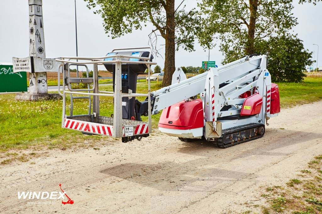 Dino 185 XTC II - Veoautolt tõusev platvorm: pilt 1 Dino 185 XTC II - Veoautolt tõusev platvorm: pilt 1