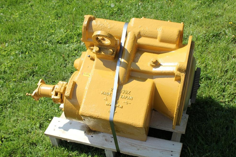 Caterpillar D 3 C - Käigukast - Ehitusmasinad: pilt 3 Caterpillar D 3 C - Käigukast - Ehitusmasinad: pilt 3