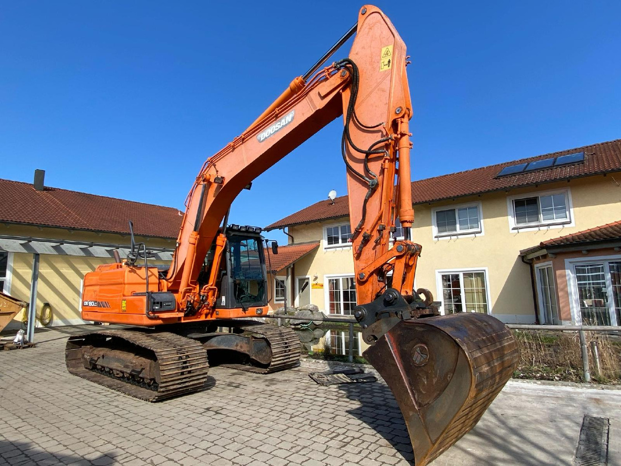 Doosan DX 180 LC -3 - Lintekskavaator: pilt 1 Doosan DX 180 LC -3 - Lintekskavaator: pilt 1