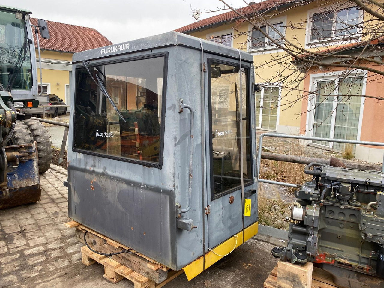 Furukawa 320 E - Kabiin - Ehitusmasinad: pilt 4 Furukawa 320 E - Kabiin - Ehitusmasinad: pilt 4