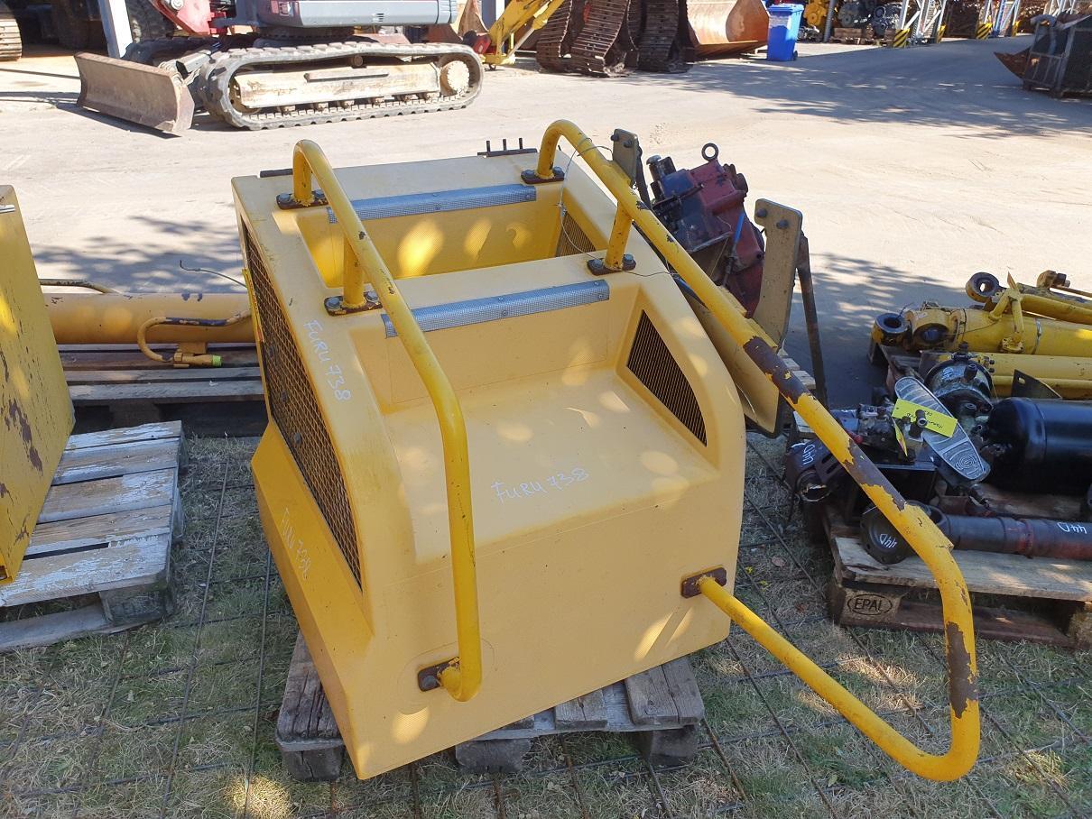Furukawa 738 LS - Pealisehitus ja välispind - Lintekskavaator: pilt 2 Furukawa 738 LS - Pealisehitus ja välispind - Lintekskavaator: pilt 2