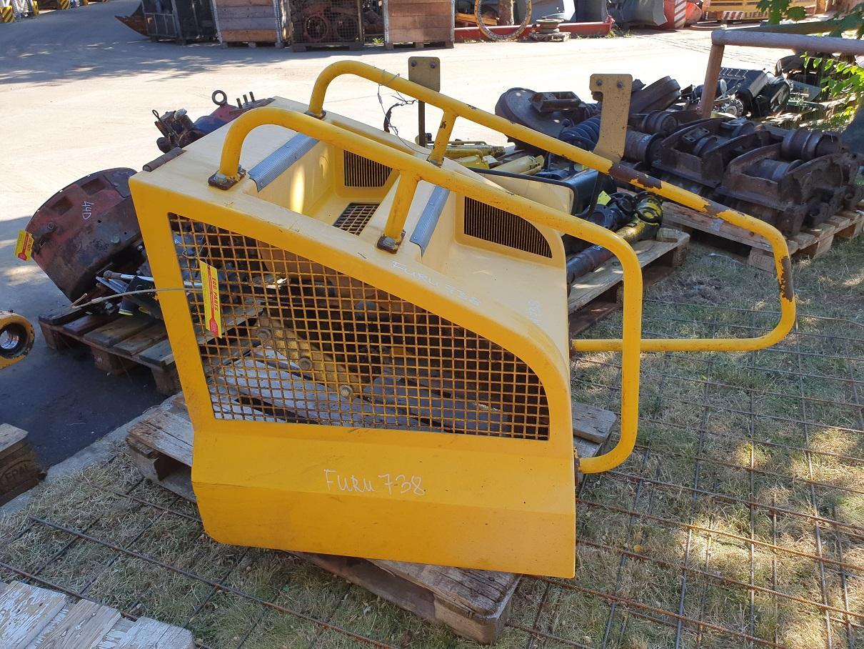 Furukawa 738 LS - Pealisehitus ja välispind - Lintekskavaator: pilt 1 Furukawa 738 LS - Pealisehitus ja välispind - Lintekskavaator: pilt 1
