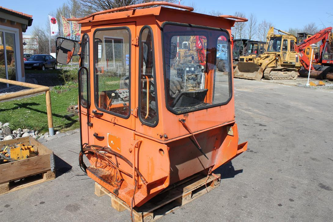 Hamm 2311 SD - Kabiin - Ehitusmasinad: pilt 1 Hamm 2311 SD - Kabiin - Ehitusmasinad: pilt 1