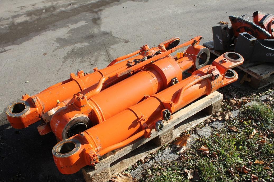 Hitachi ZW 310 - Hüdrauliline silinder - Ehitusmasinad: pilt 1 Hitachi ZW 310 - Hüdrauliline silinder - Ehitusmasinad: pilt 1