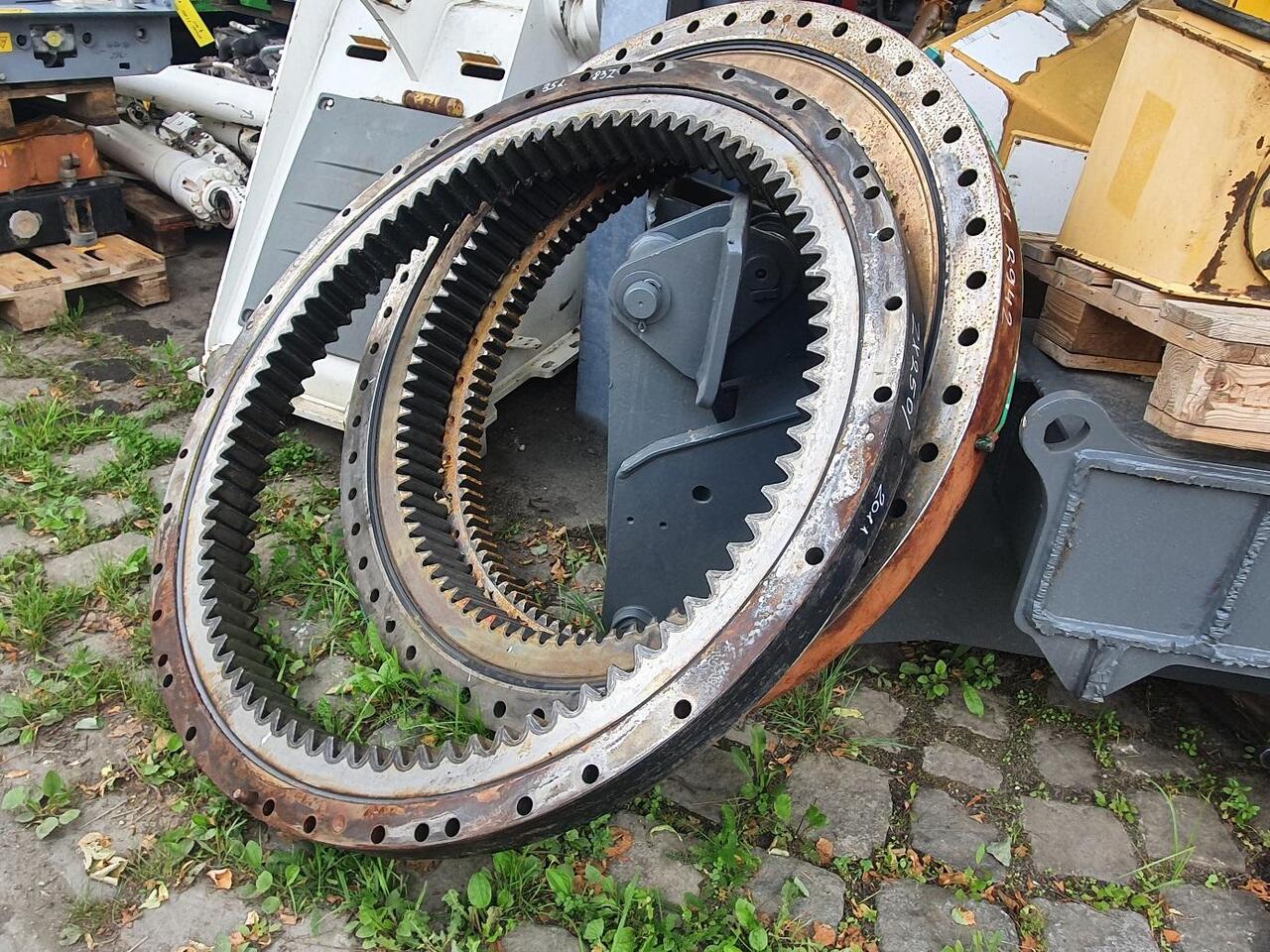 Hitachi ZX 250 LC N 3 - Pöördrõngas - Ehitusmasinad: pilt 3 Hitachi ZX 250 LC N 3 - Pöördrõngas - Ehitusmasinad: pilt 3