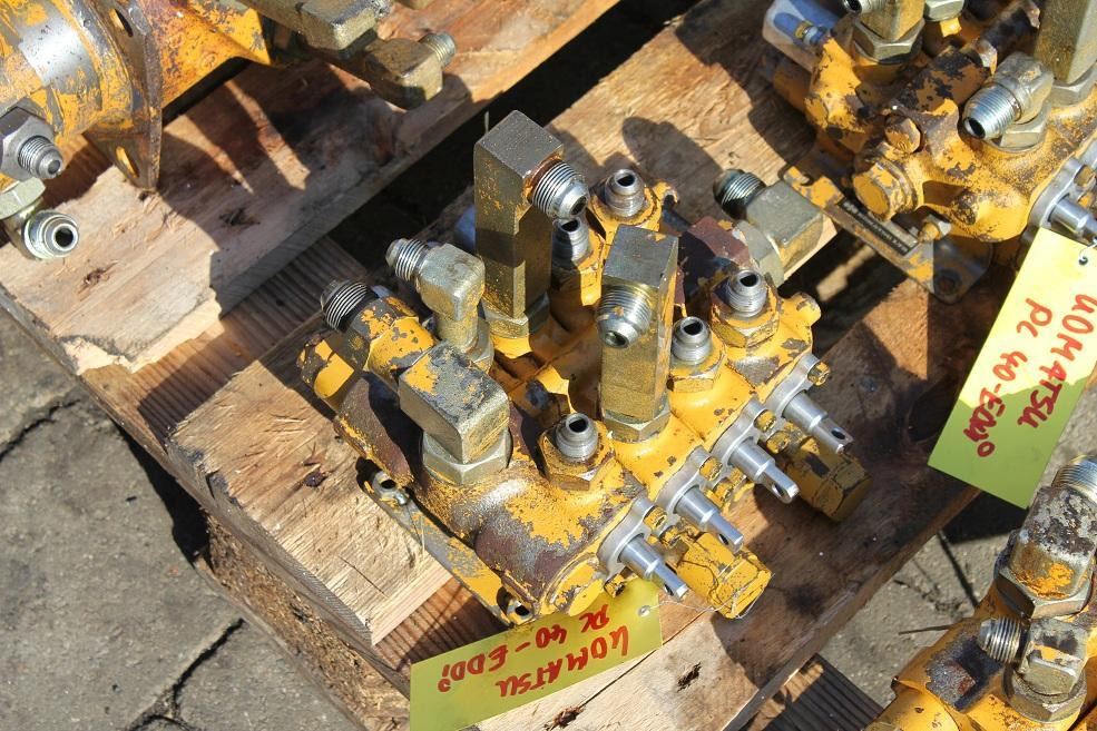 Komatsu PC 40 - Hüdrauliline klapp - Ehitusmasinad: pilt 2 Komatsu PC 40 - Hüdrauliline klapp - Ehitusmasinad: pilt 2