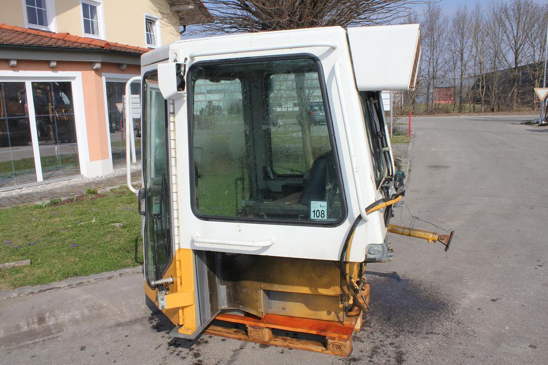 Liebherr 712-722-732 Lit. - Kabiin - Ehitusmasinad: pilt 2 Liebherr 712-722-732 Lit. - Kabiin - Ehitusmasinad: pilt 2