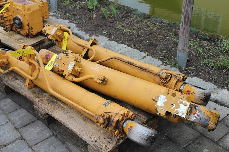 Liebherr A 900 LIT - Hüdrauliline silinder - Ehitusmasinad: pilt 2 Liebherr A 900 LIT - Hüdrauliline silinder - Ehitusmasinad: pilt 2