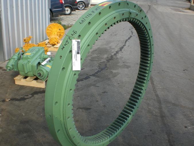 Liebherr A 922 - Pöördrõngas - Ehitusmasinad: pilt 1 Liebherr A 922 - Pöördrõngas - Ehitusmasinad: pilt 1
