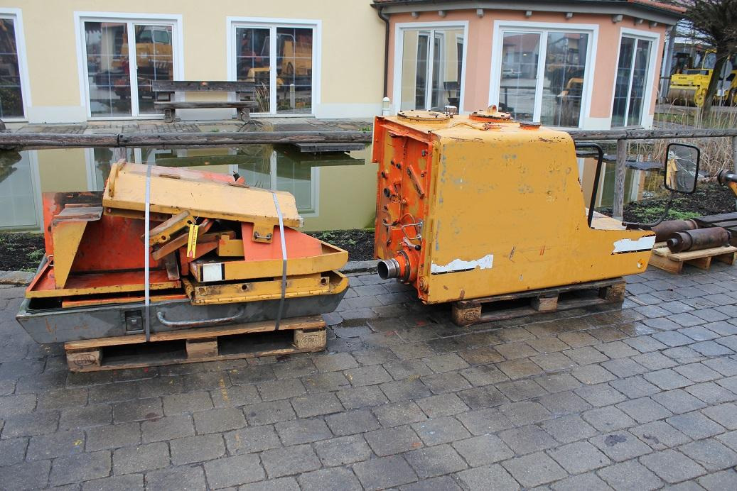 Liebherr A902 LIT - Pealisehitus ja välispind - Ehitusmasinad: pilt 1 Liebherr A902 LIT - Pealisehitus ja välispind - Ehitusmasinad: pilt 1