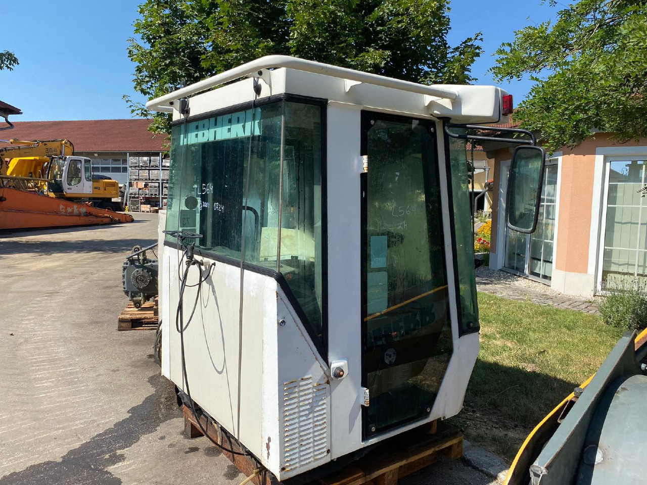 Liebherr L 564 - Kabiin - Ehitusmasinad: pilt 2 Liebherr L 564 - Kabiin - Ehitusmasinad: pilt 2