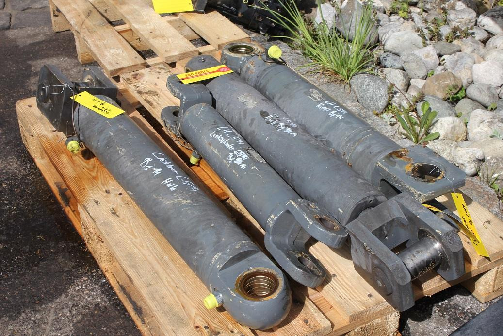 Liebherr L514 - Hüdrauliline silinder - Ehitusmasinad: pilt 2 Liebherr L514 - Hüdrauliline silinder - Ehitusmasinad: pilt 2