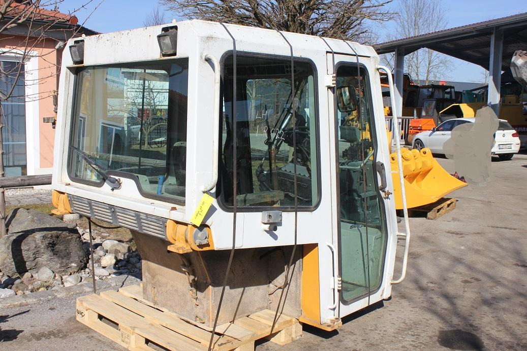 Liebherr LR 622 - Kabiin - Ehitusmasinad: pilt 2 Liebherr LR 622 - Kabiin - Ehitusmasinad: pilt 2